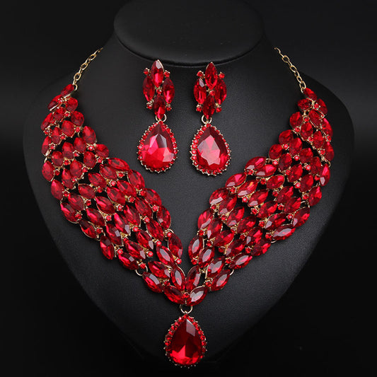 Ensemble Collier Et Boucles D'Oreilles Crystal Africaine Élégance Féminine Et Éclat Lumineux