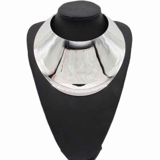 Collier Ras de Cou Géométrique Exagéré Européen Américain pour Femme Métal Élégant et Moderne