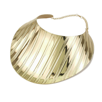 Collier Ras de Cou Géométrique Exagéré Européen Américain pour Femme Métal Élégant et Moderne