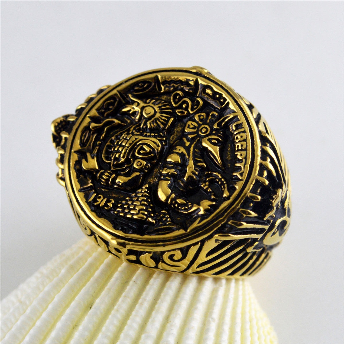 Bague Vintage Égypte Antique Totem Gardien Anubis En Acier Inoxydable Forme Coeur Moderne