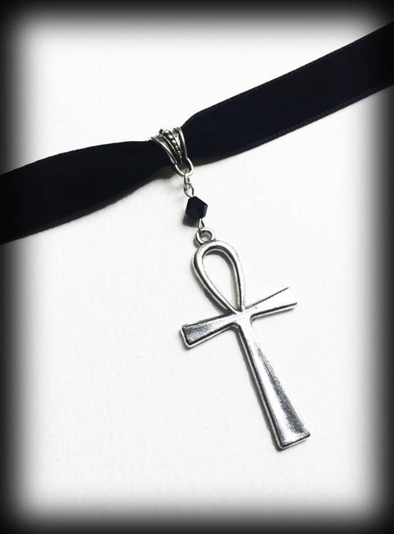 Collier Croix Égyptienne Glossy Pour Homme Style Européen Et Américain Moderne Élégance Incontournable Pour Le Streetwear